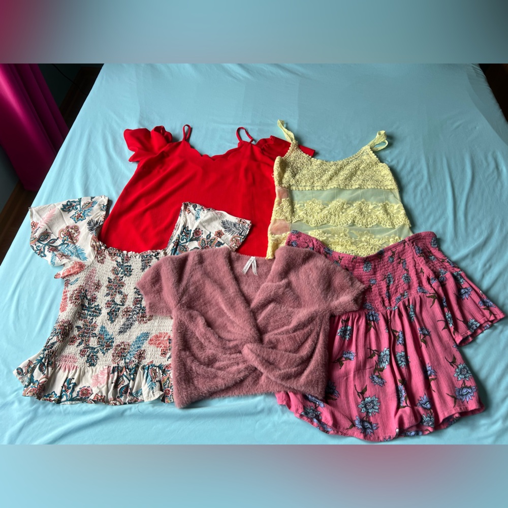 5 Tops Bundle - image 1